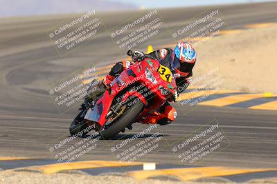 media/Oct-07-2023-CVMA (Sat) [[f84d08e330]]/Race 13 500 Supersport-350 Supersport/